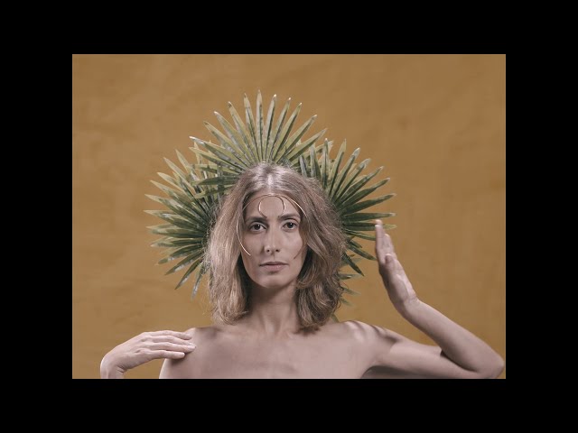 Dela Marmy - Mari Wolf