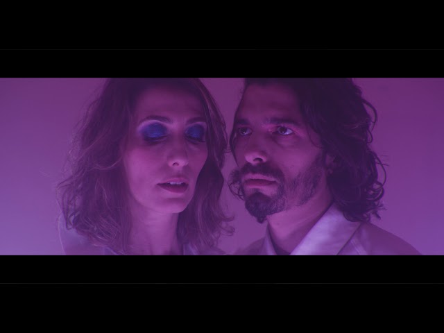 Dela Marmy - Empty Place